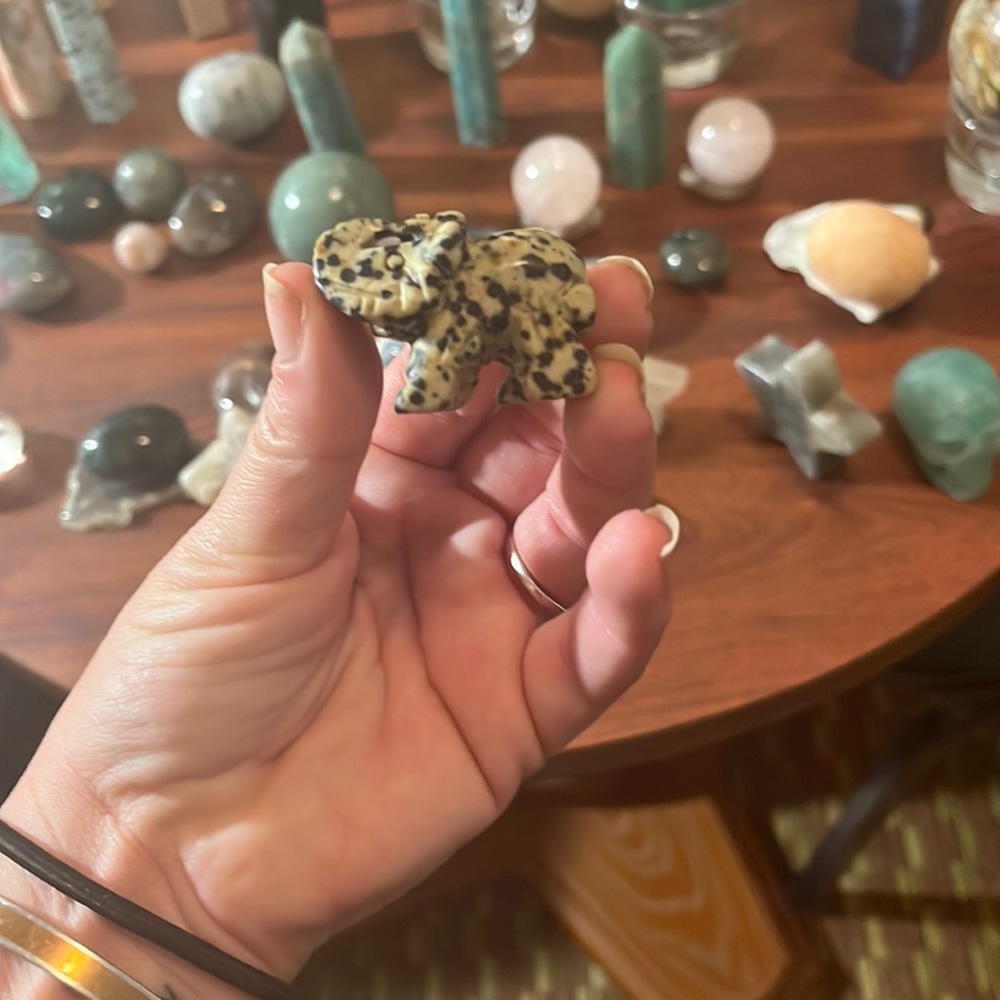Dalmatian jasper elephant carving